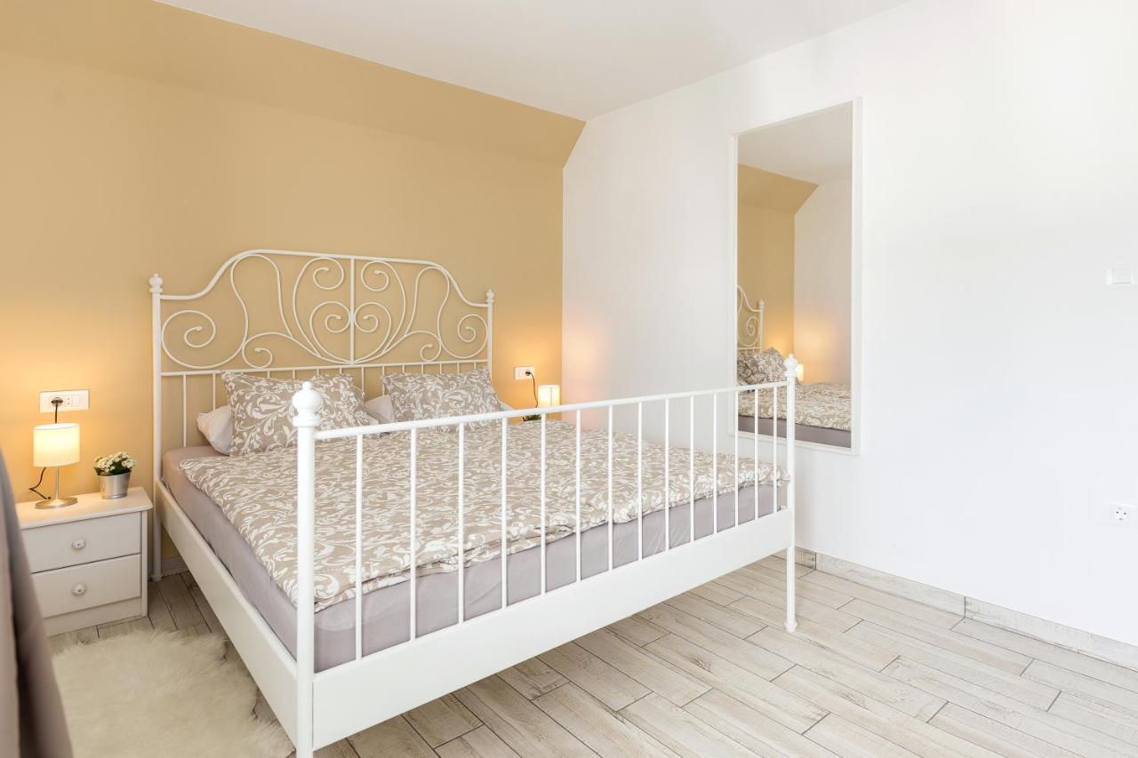 Pod Koblo Bohinj Apartments Kültér fotó