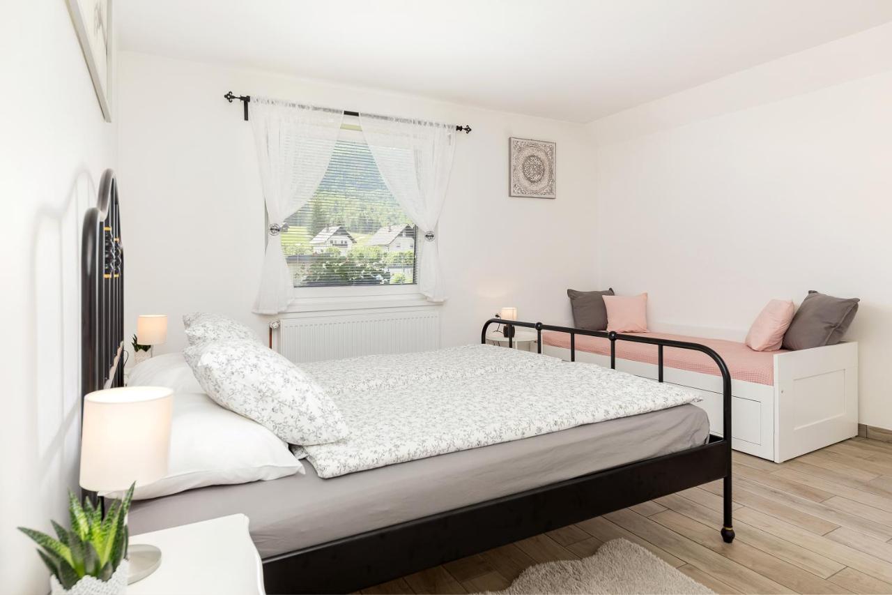 Pod Koblo Bohinj Apartments Kültér fotó